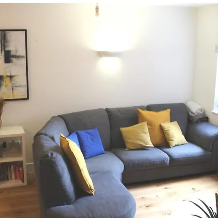 City Centre King Bedroom With Private Bathroom *