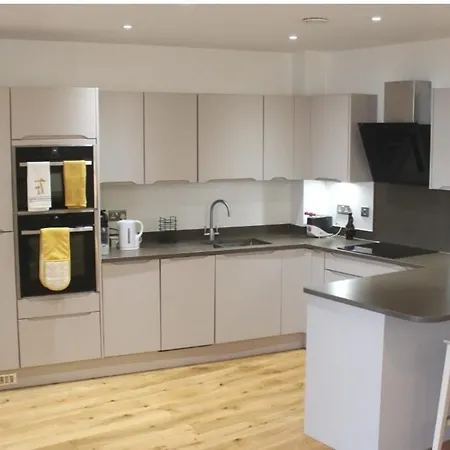 City Centre King Bedroom With Private Bathroom Homestay *